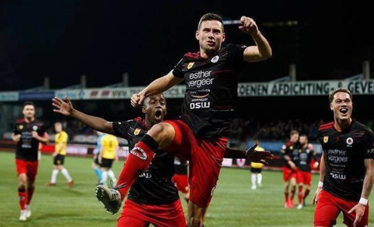 到高压紧逼 到高压紧逼